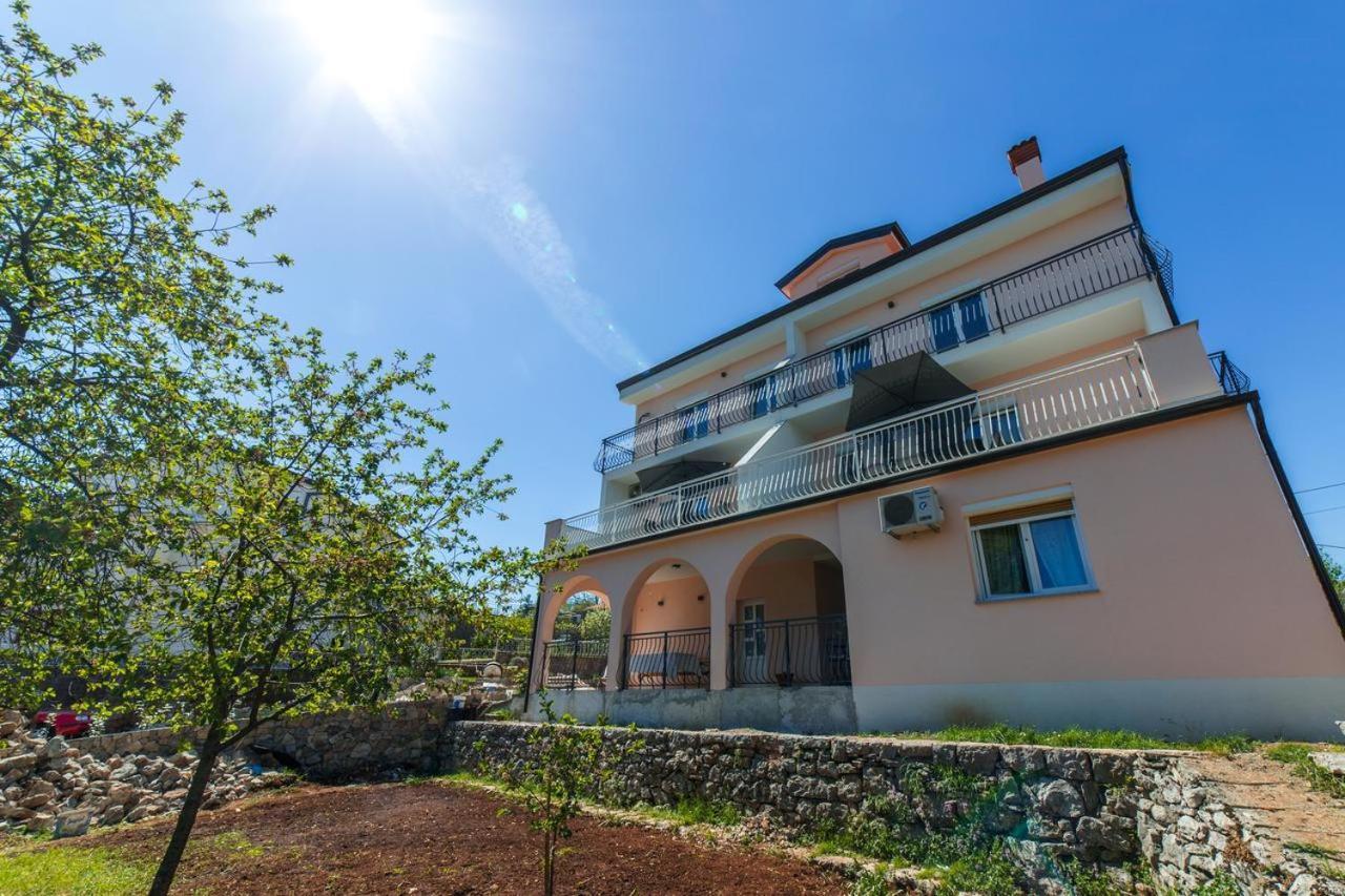 Apartments Raspolic كاستاف المظهر الخارجي الصورة